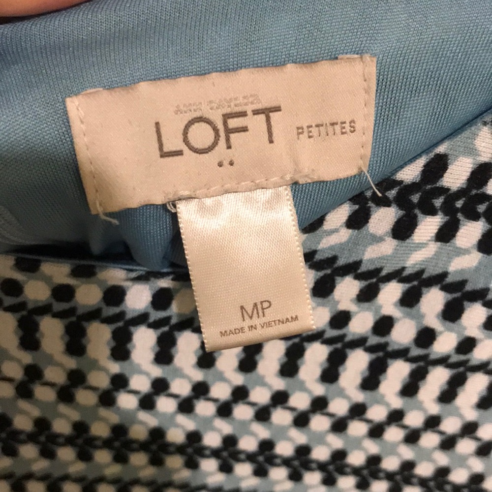 Loft Dress - Picture 3 of 4